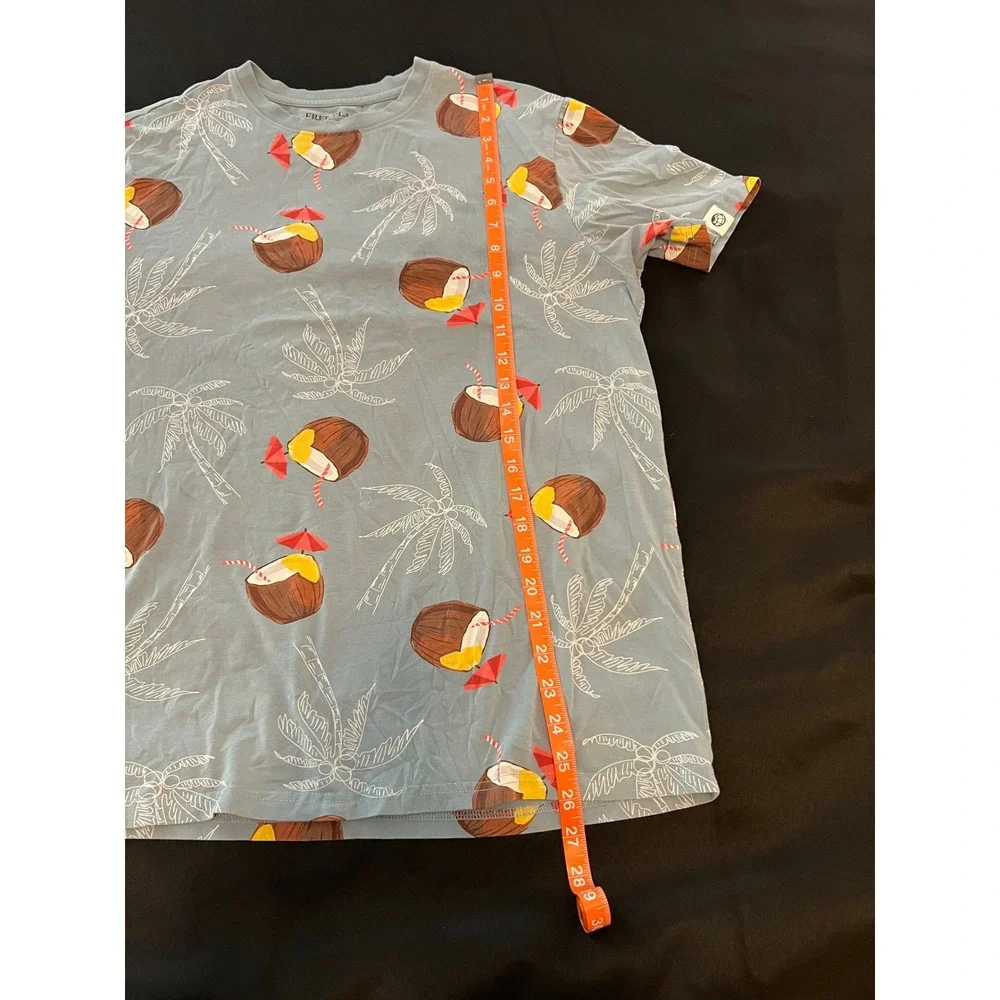 Free Planet Mens Tropical Coconut Cocktail Palm Tree T-Shirt Blue Medium